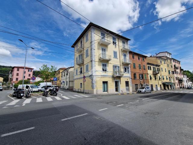 Quadrilocale in Via Genova 40, La Spezia - Foto 1