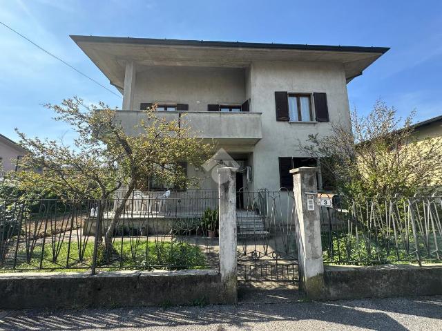 Mansion in Via Ortigara 3, Palazzolo sull'Oglio - Photo 1