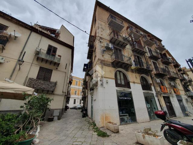 2-room flat in Via Santa Spina 11, Palermo - Photo 1