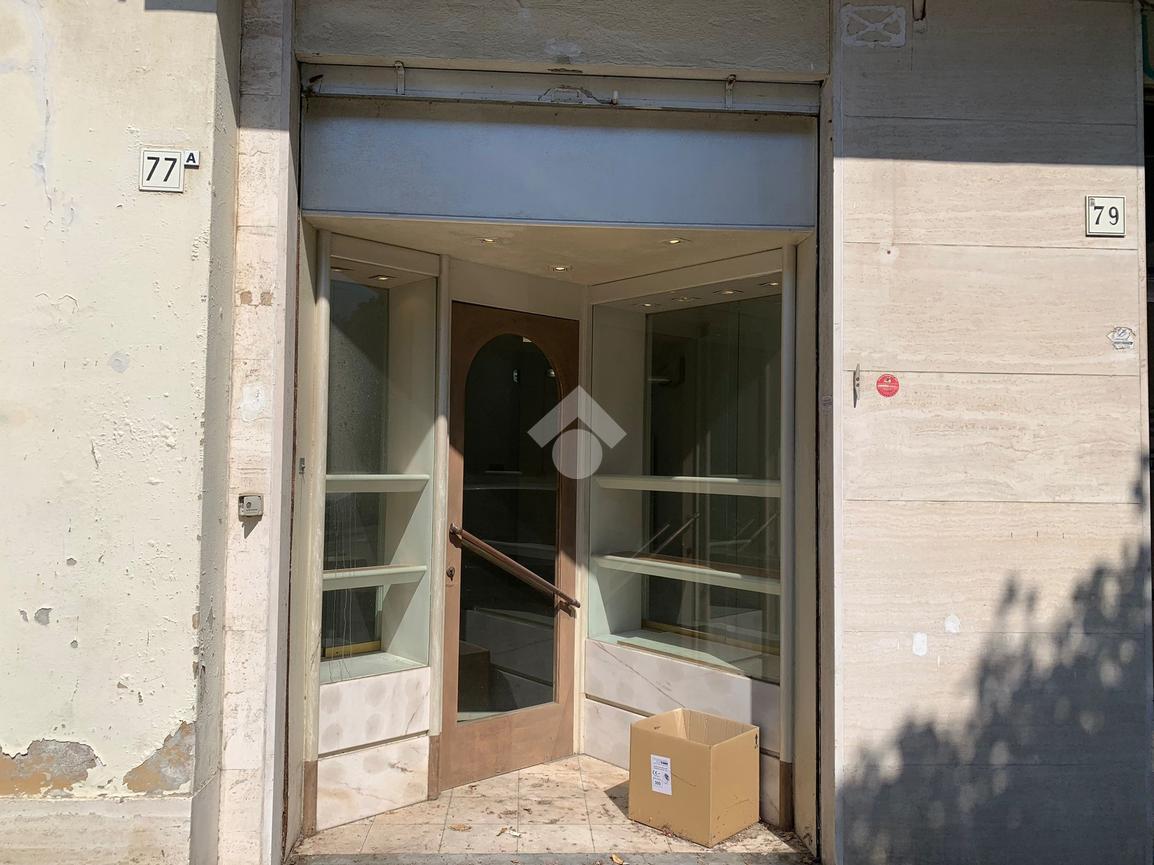 Negozio in Via Toscana 77, Livorno, {3} - Foto 2