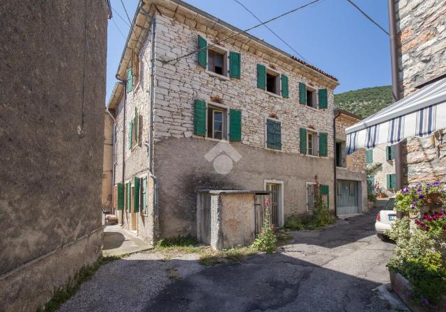 Rustico in Via Madonnina, Sant'Ambrogio di Valpolicella - Foto 1