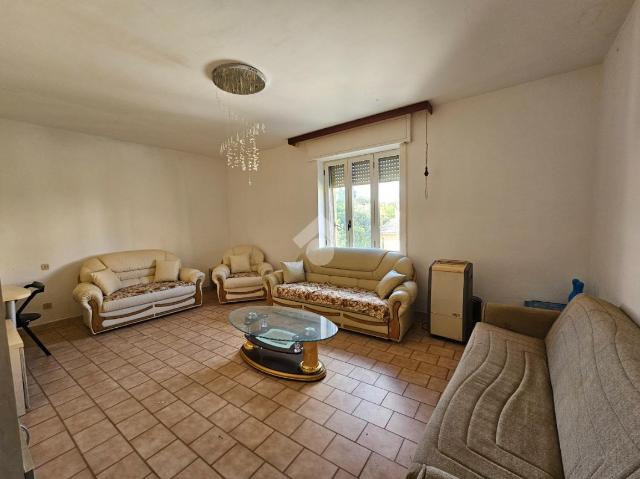 Detached house in Via Monte Cologna 9, Foligno - Photo 1