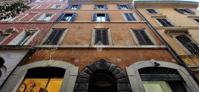 Warehouse in Via dei Banchi Nuovi, Roma - Photo 1