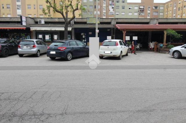 Garage or car box in Piazza Raffaello 7, Brindisi - Photo 1