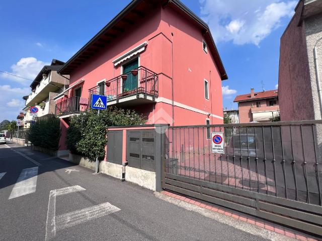 2-room flat, Desio - Photo 1