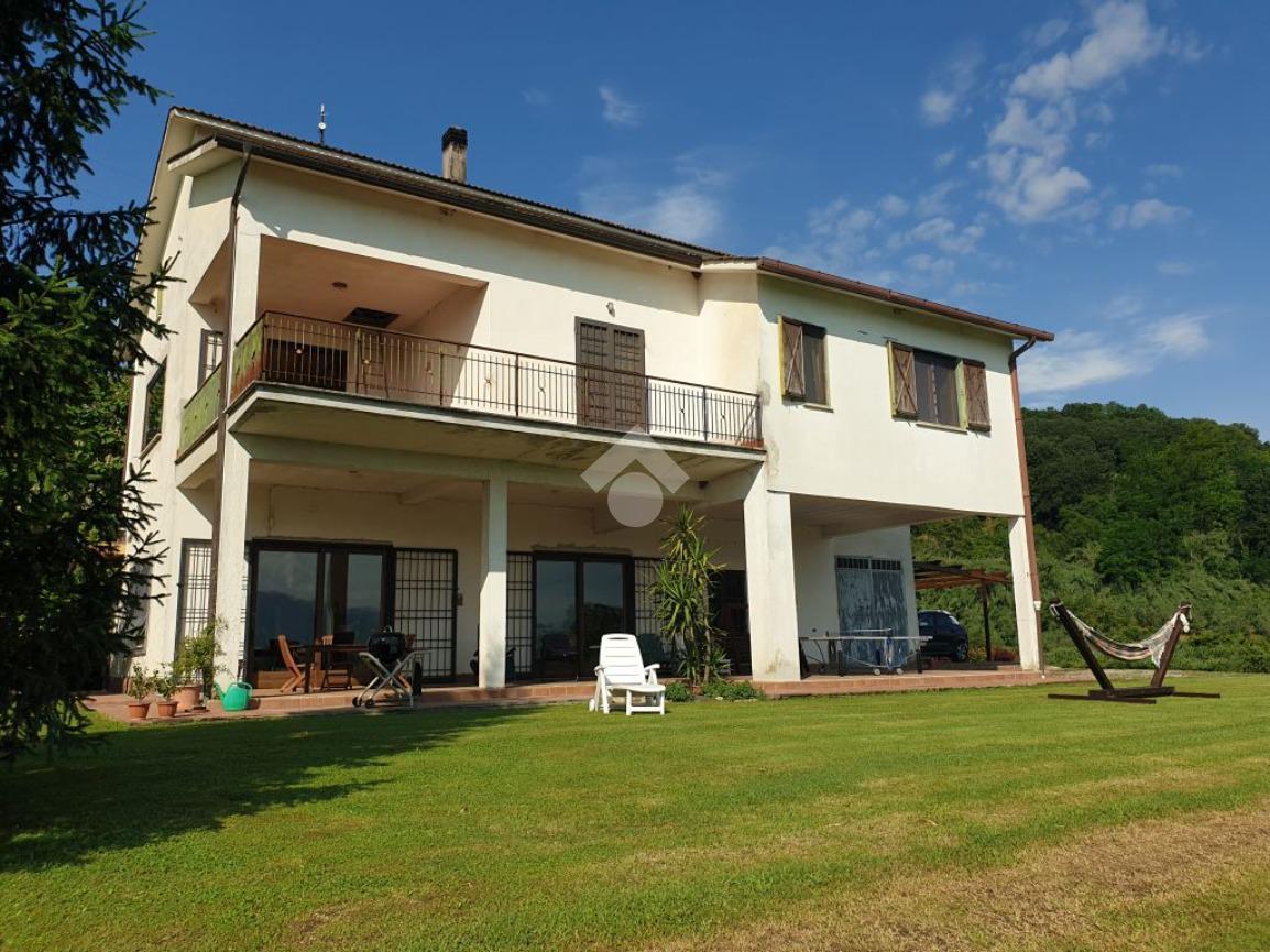 Villa in vendita a Torrita Tiberina