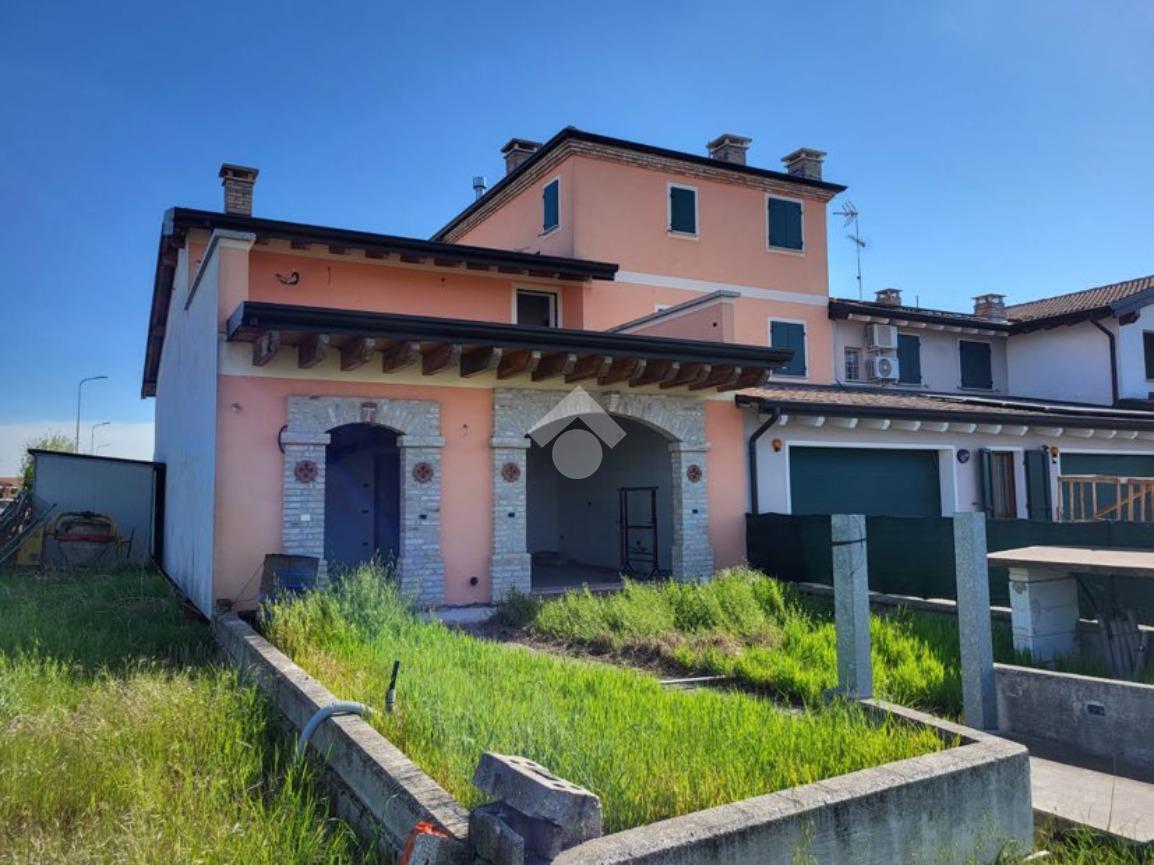 Villa a schiera in vendita a Piubega