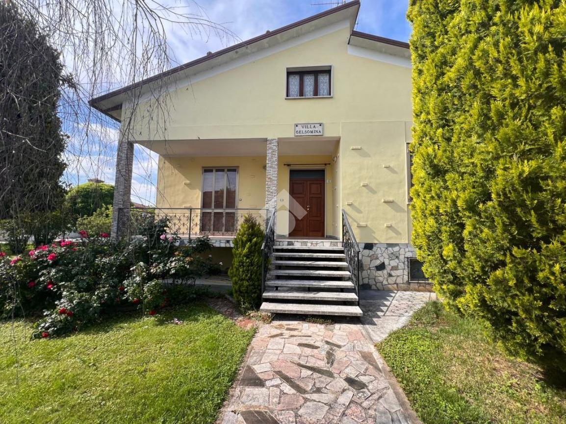 Villa in vendita a Redondesco