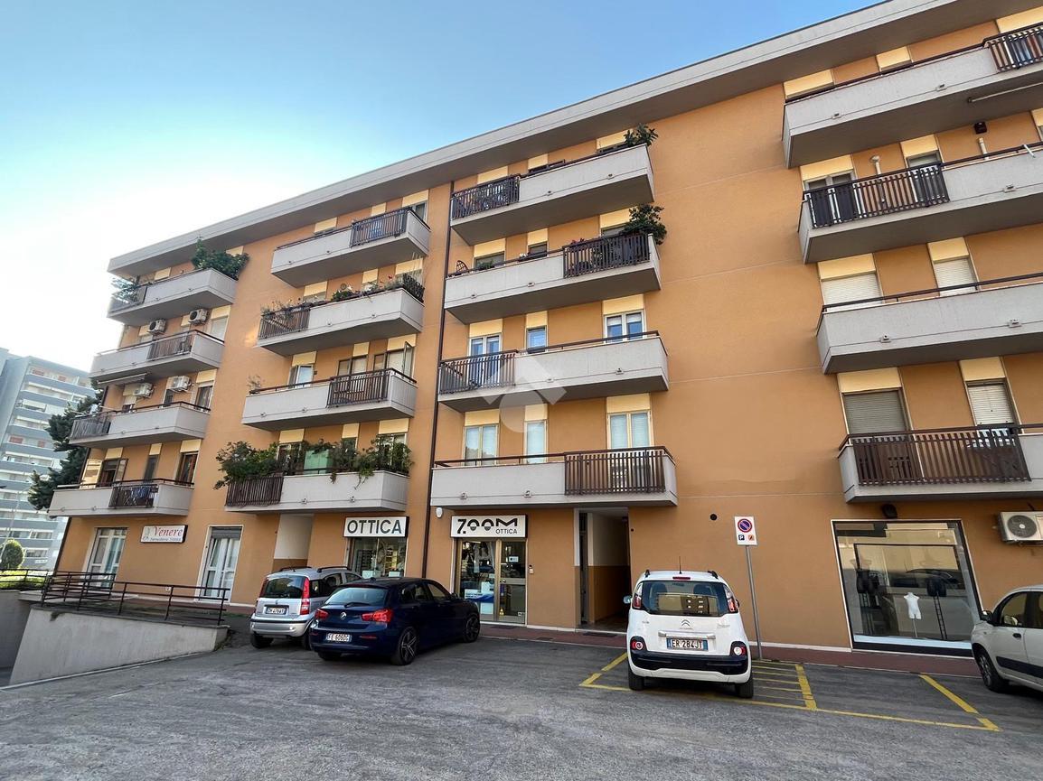 Negozio in Negozio Via San Bartolomeo 62, Perugia, {3} - Foto 2