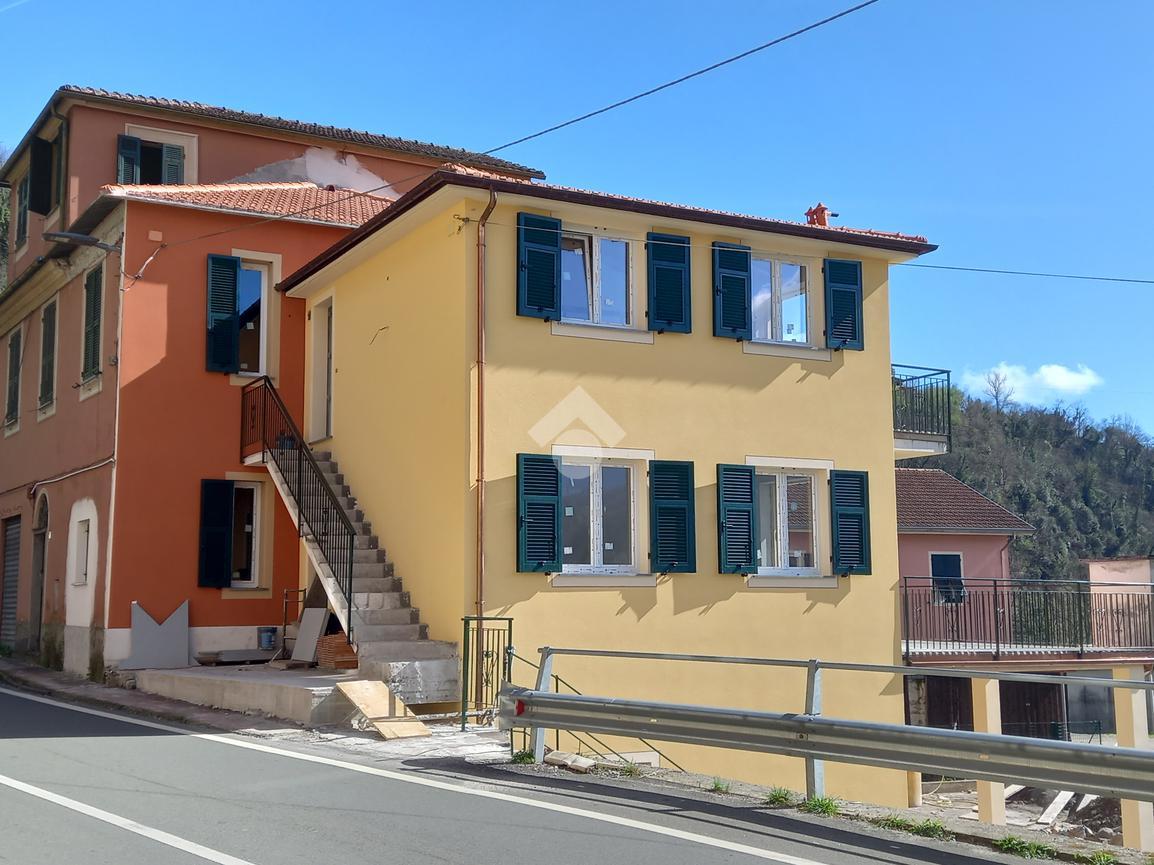 Casa indipendente in vendita a San Colombano Certenoli