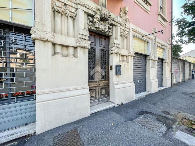 Geschäft in Via Solferino 42, Brescia - Foto 1