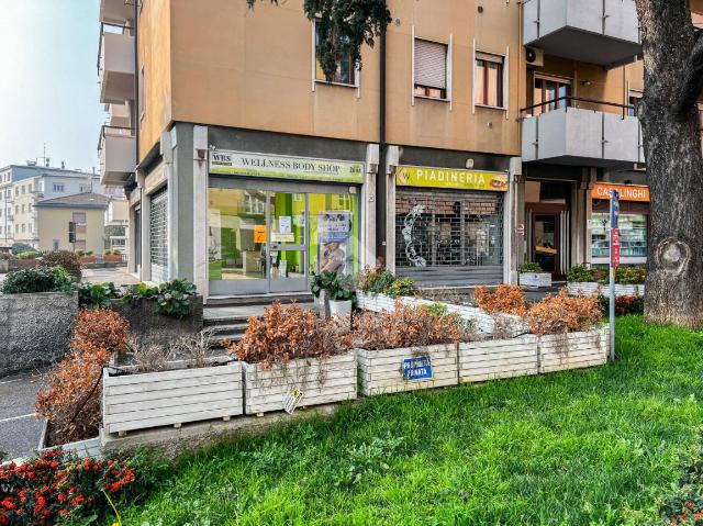 Geschäft in Viale Piave 28, Brescia - Foto 1