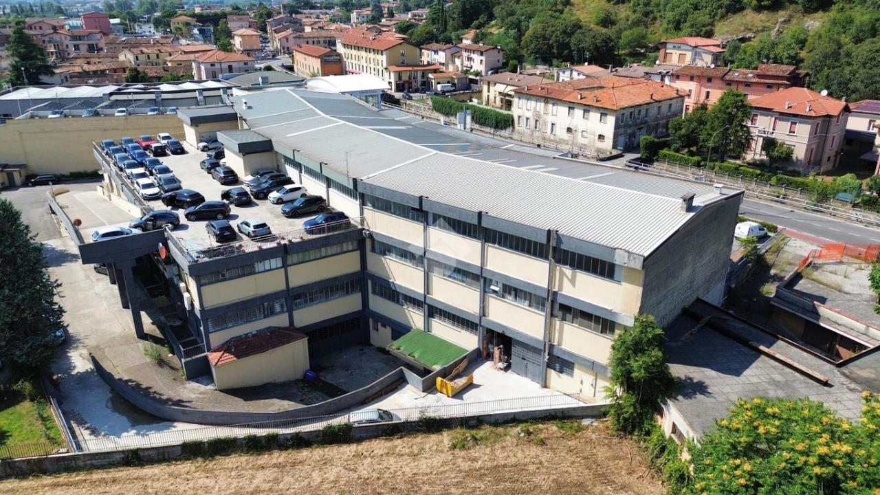 Palazzina commerciale in Viale Sant'Eufemia 94, Brescia, {3} - Foto 1