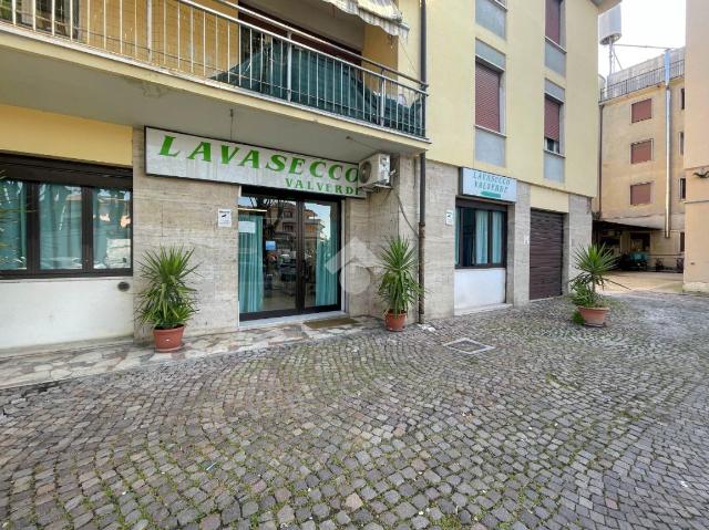 Negozio in Via Giuseppe Mazzini 10, Rezzato - Foto 1