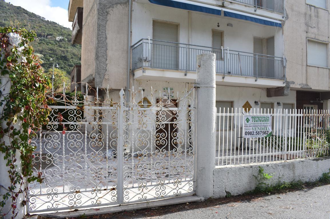 Appartamento in vendita a Falconara Albanese