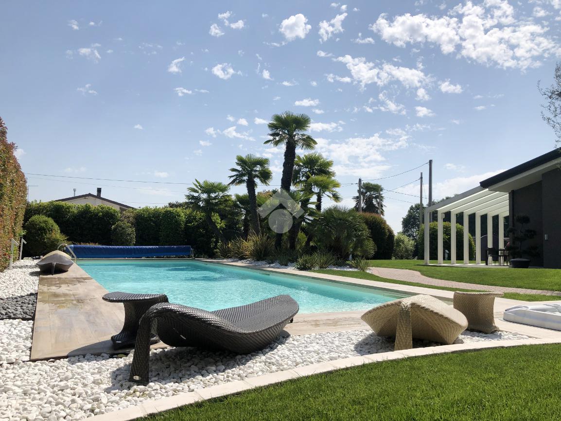 Villa in vendita a San Giorgio In Bosco