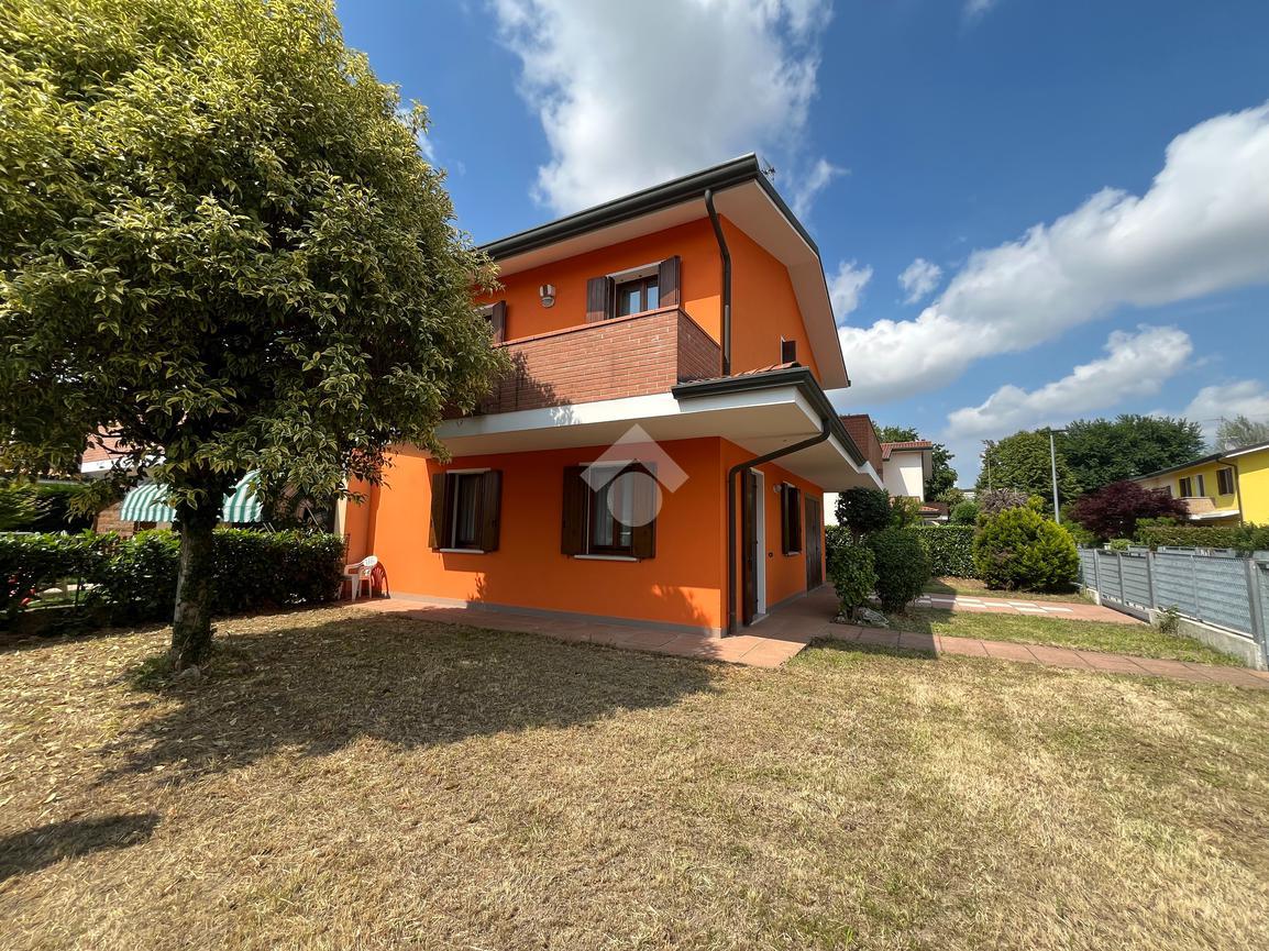 Villa in vendita a Pozzonovo