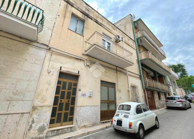 Detached house in Via Ruggero Leoncavallo 19, Canosa di Puglia - Photo 1