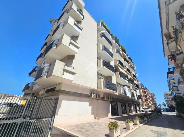 Vierzimmerwohnung in Via Avvocato Vittorio Malcangi 102, Trani - Foto 1