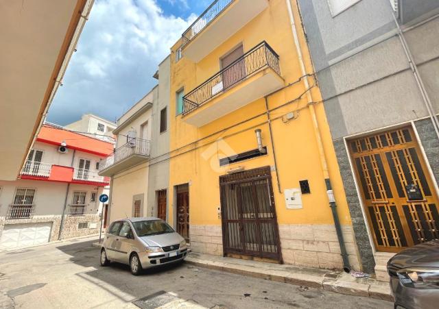 Casa indipendente in Via Carso, Canosa di Puglia - Foto 1