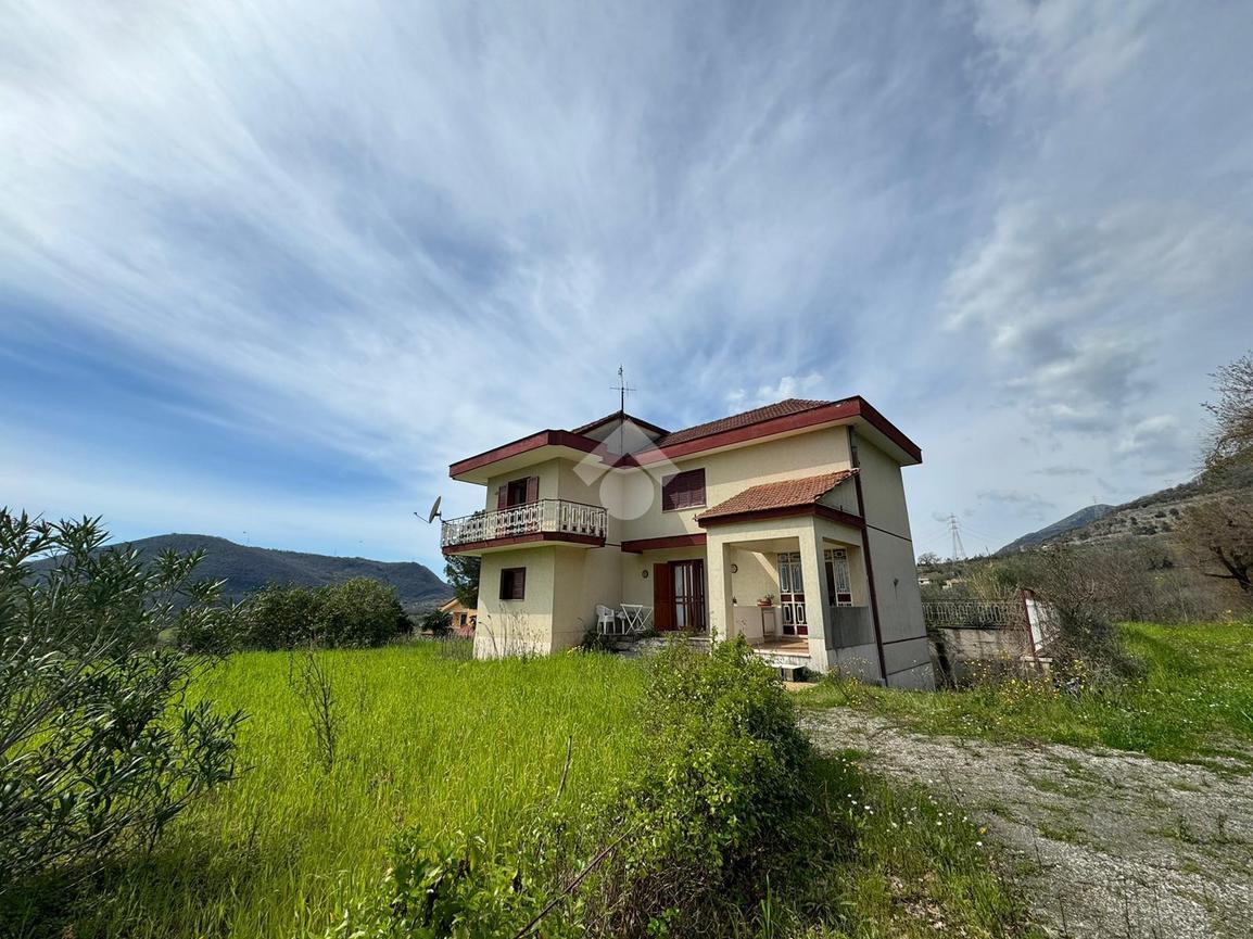 Villa in vendita a San Cipriano Picentino
