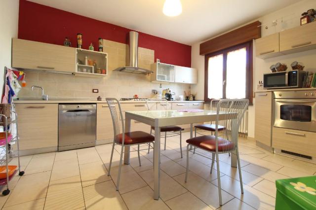 4-room flat in Via Provinciale Nord 11, Bagnolo in Piano - Photo 1