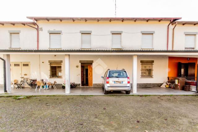 Villa in Via Dinazzano 14, Correggio - Foto 1