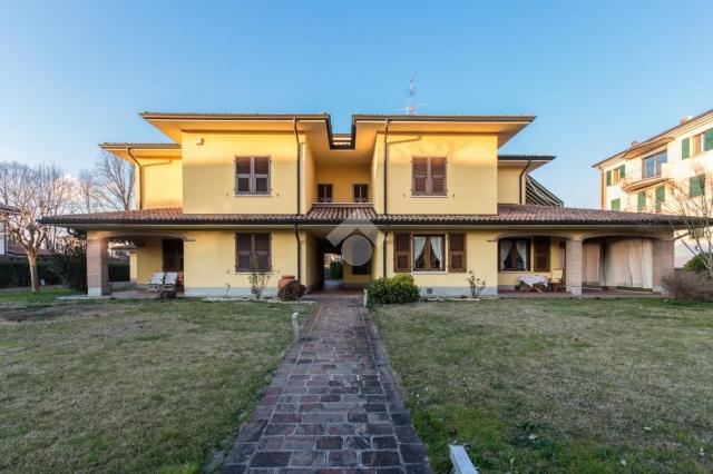 Villa in Via Adani 5, Correggio - Foto 1