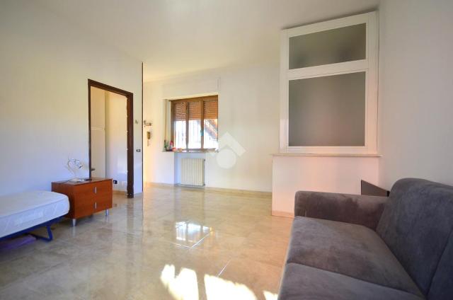 2-room flat in Via Trieste 900, Caronno Pertusella - Photo 1