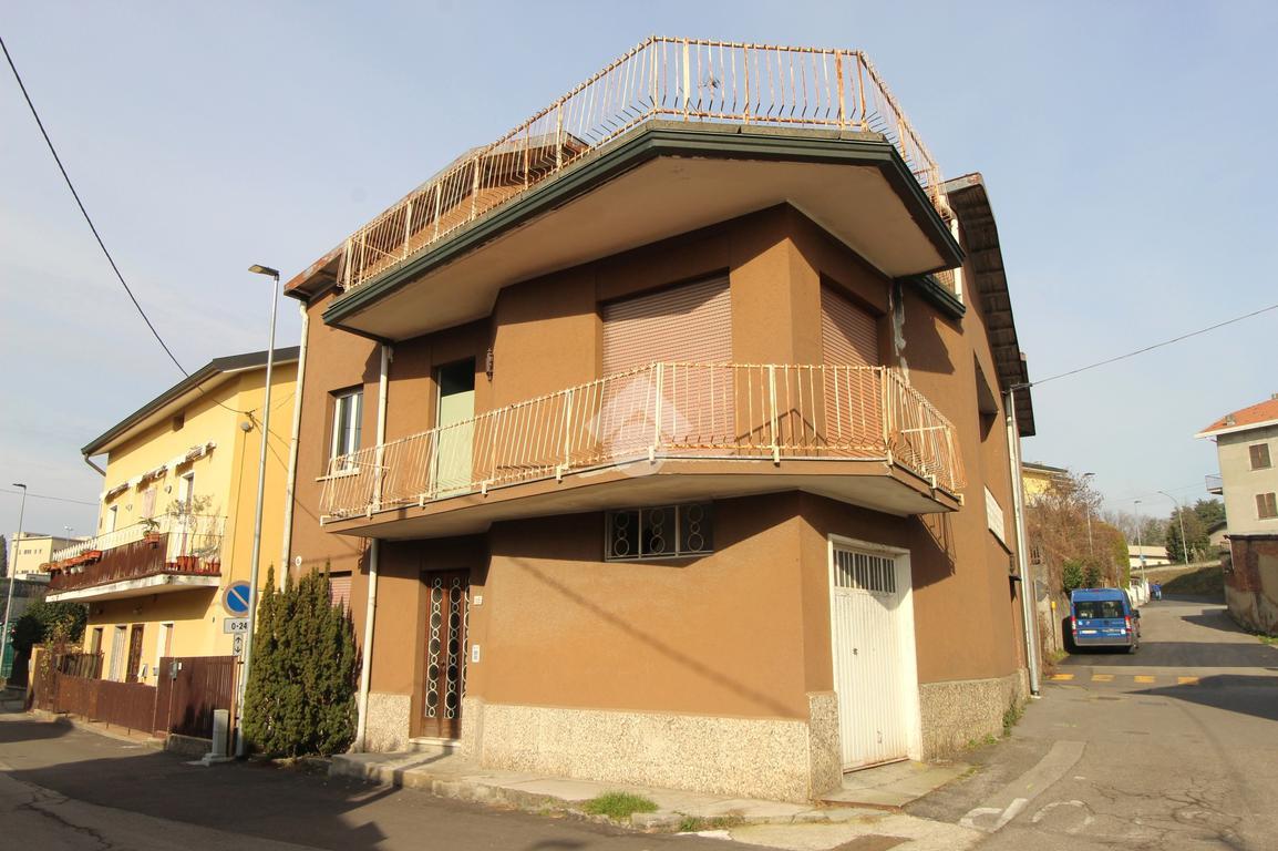 Casa indipendente in vendita a Veduggio Con Colzano