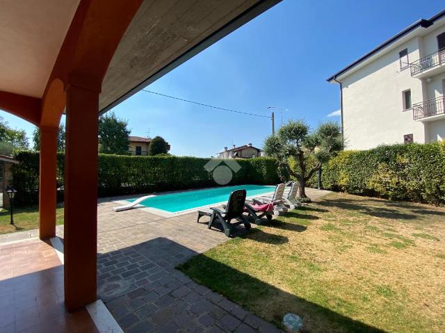 Villa in Via Alcide De Gasperi 32, Cazzago San Martino - Foto 1