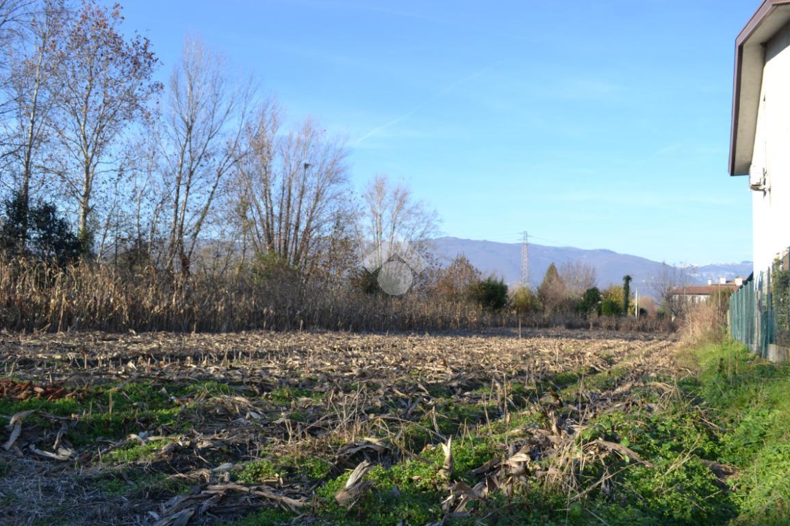 Terreno edificabile in vendita a Bassano Del Grappa