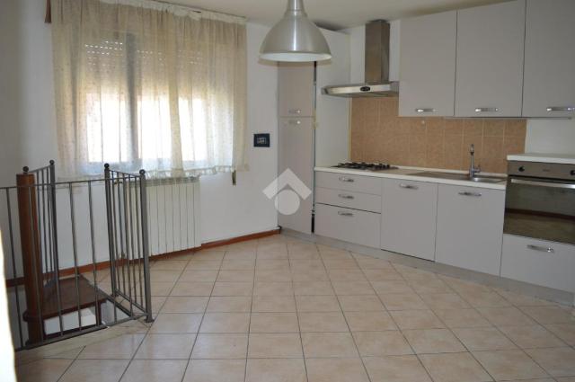 3-room flat in Via Giacomo Matteotti, Ponte Buggianese - Photo 1