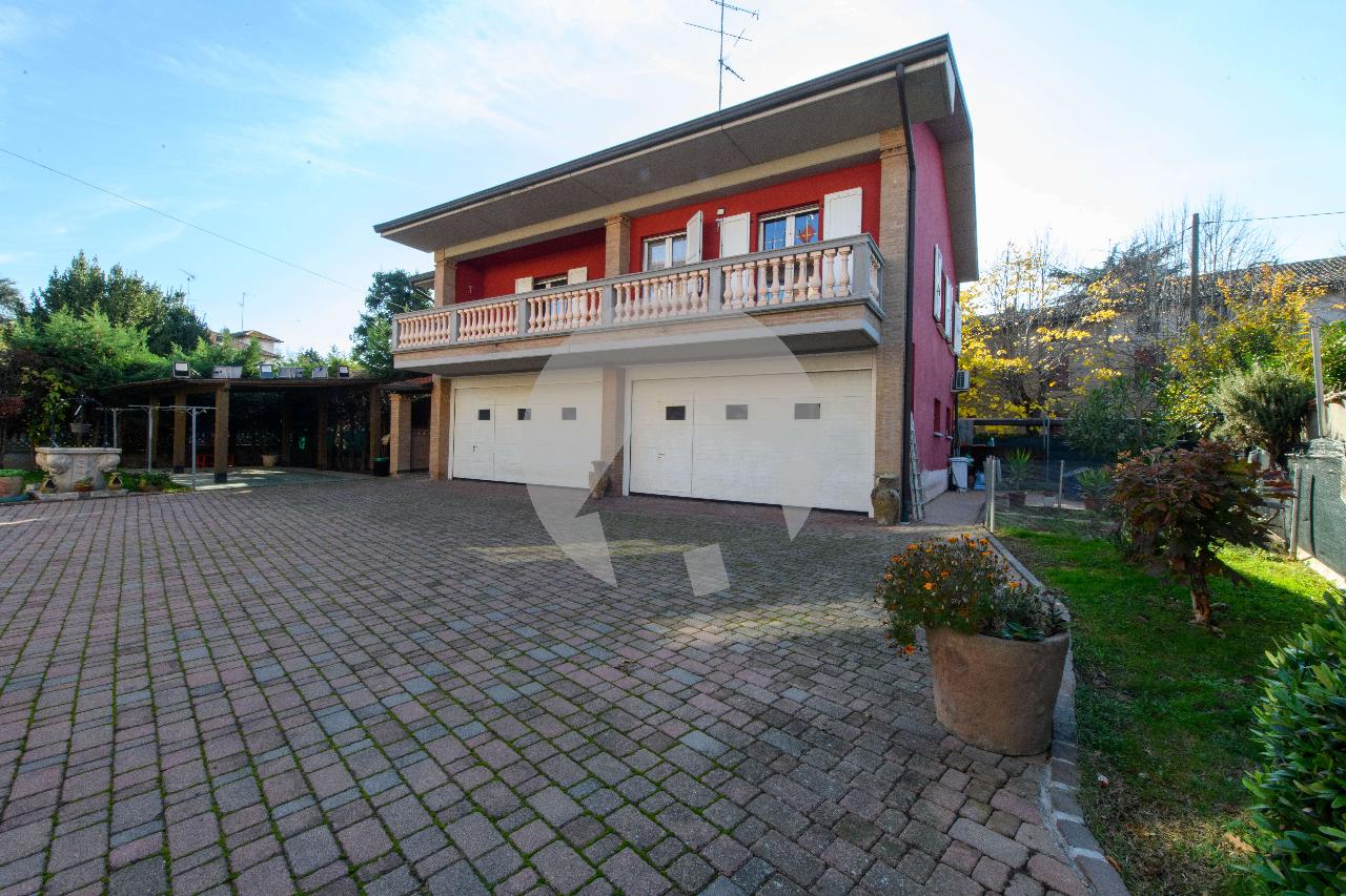 Villa unifamiliare in vendita a San Polo D'Enza