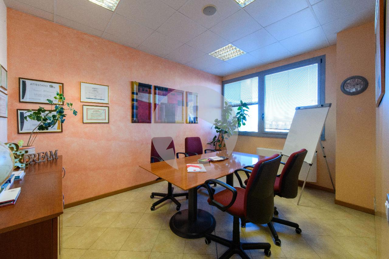 Ufficio in vendita a Reggio Emilia