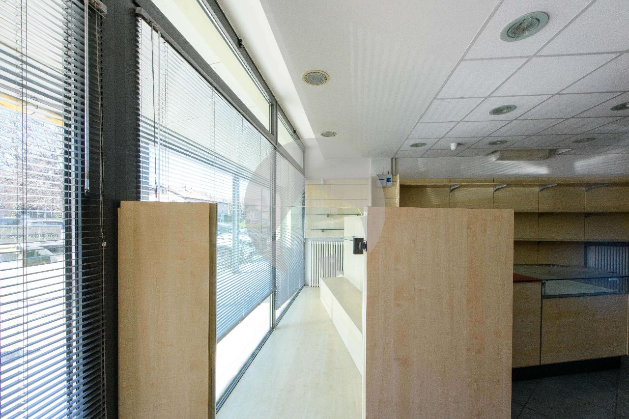 Negozio in Viale G. Matteotti 31, Rubiera, {3} - Foto 2