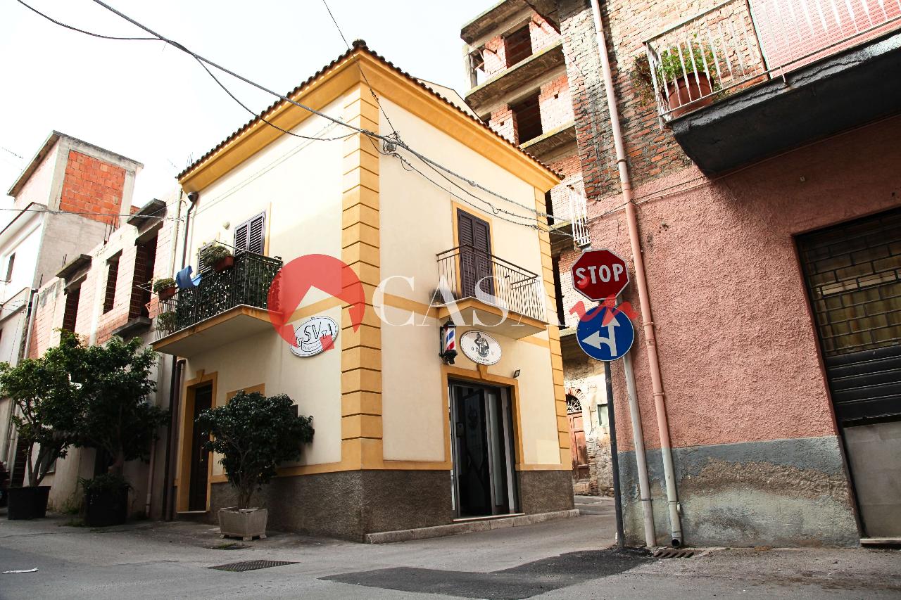 Appartamento in vendita a Sant'Agata Di Militello
