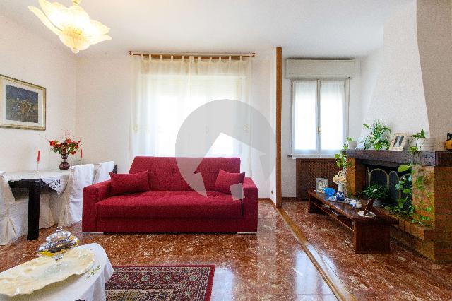 Apartament in Via Fausto Coppi 3, Quattro Castella - Photo 1