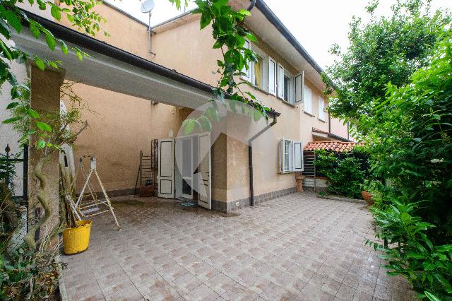 Terraced house in Via Cile  51, Comacchio - Photo 1