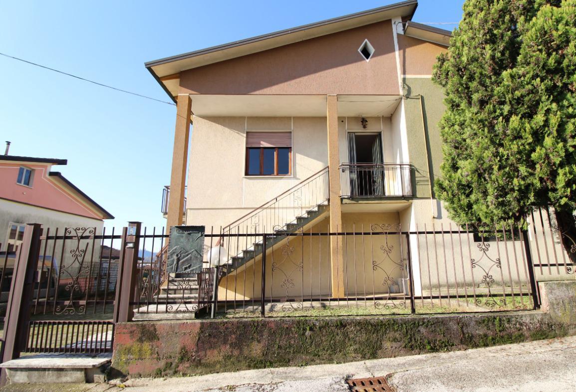 Villa in vendita a Creazzo