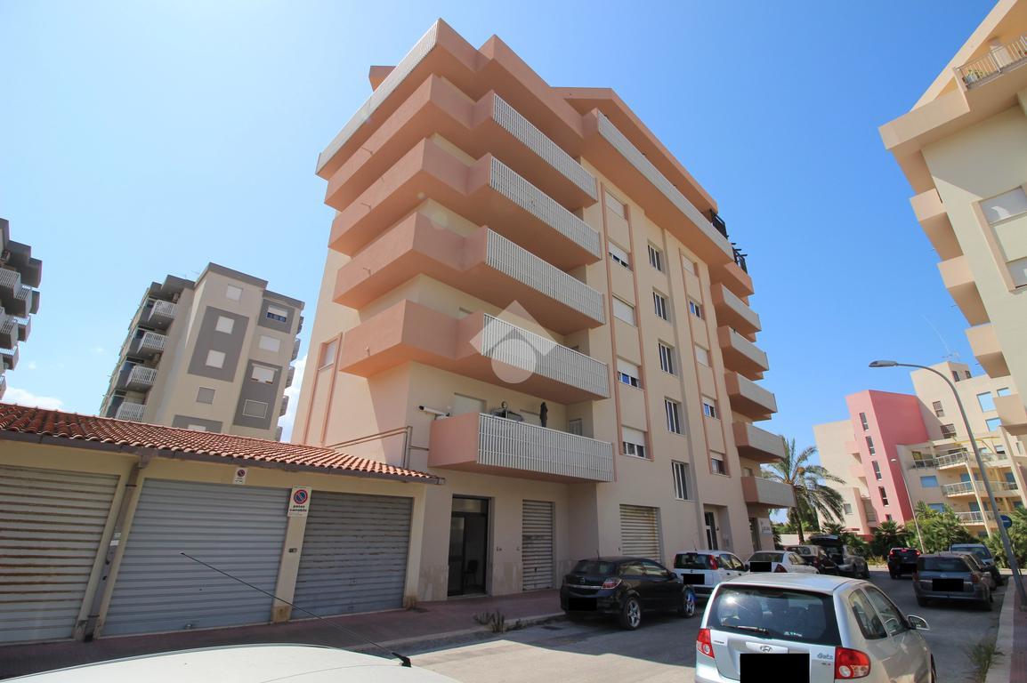 Magazzino in Via Giovan Maria Cottone 17, Trapani, {3} - Foto 1