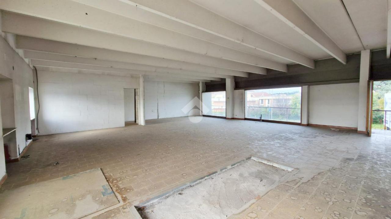 Ufficio in Viale del Lavoro, San Martino Buon Albergo, {3} - Foto 2