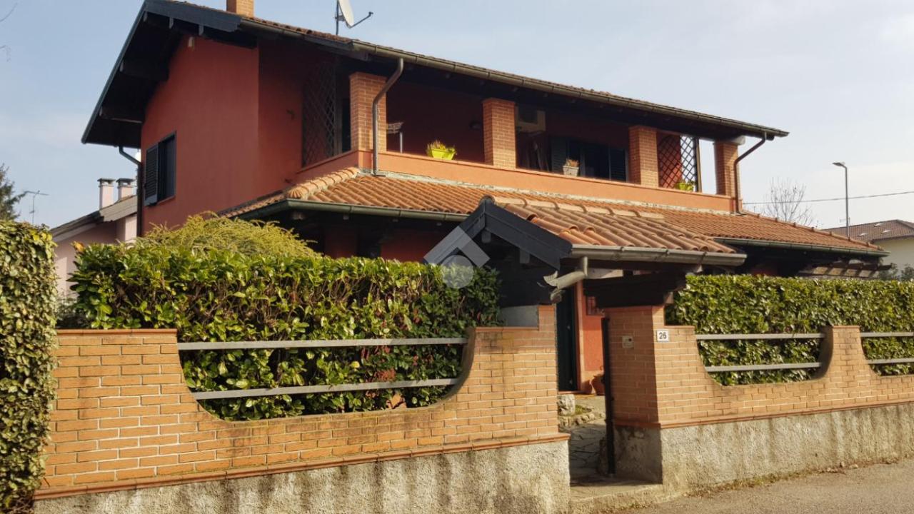 Villa in vendita a Borgo Ticino