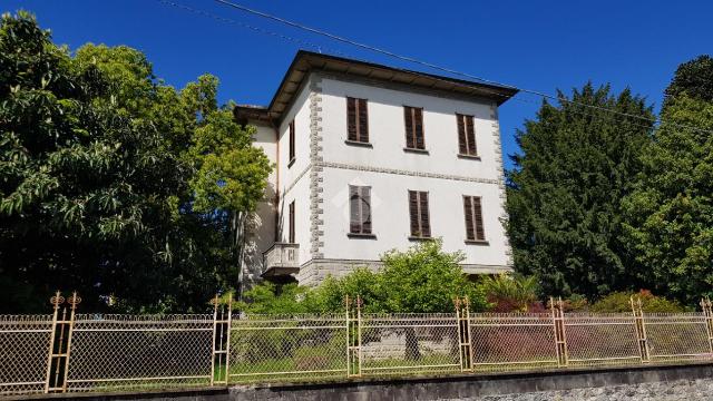 Mansion in Via Sottocasa 1, Varallo Pombia - Photo 1