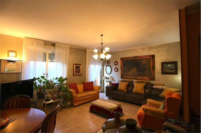 3-room flat in Via Circonvallazione, 24, Momo - Photo 1