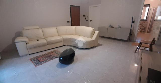 4-room flat in Via Giovanni Bovio 3, Cassano delle Murge - Photo 1