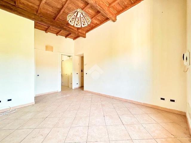 4-room flat in Viale Regina Margherita 34, Caprarola - Photo 1