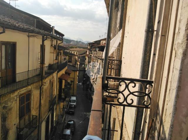 Apartament in Via Bernardino Bombini 12, Cosenza - Photo 1