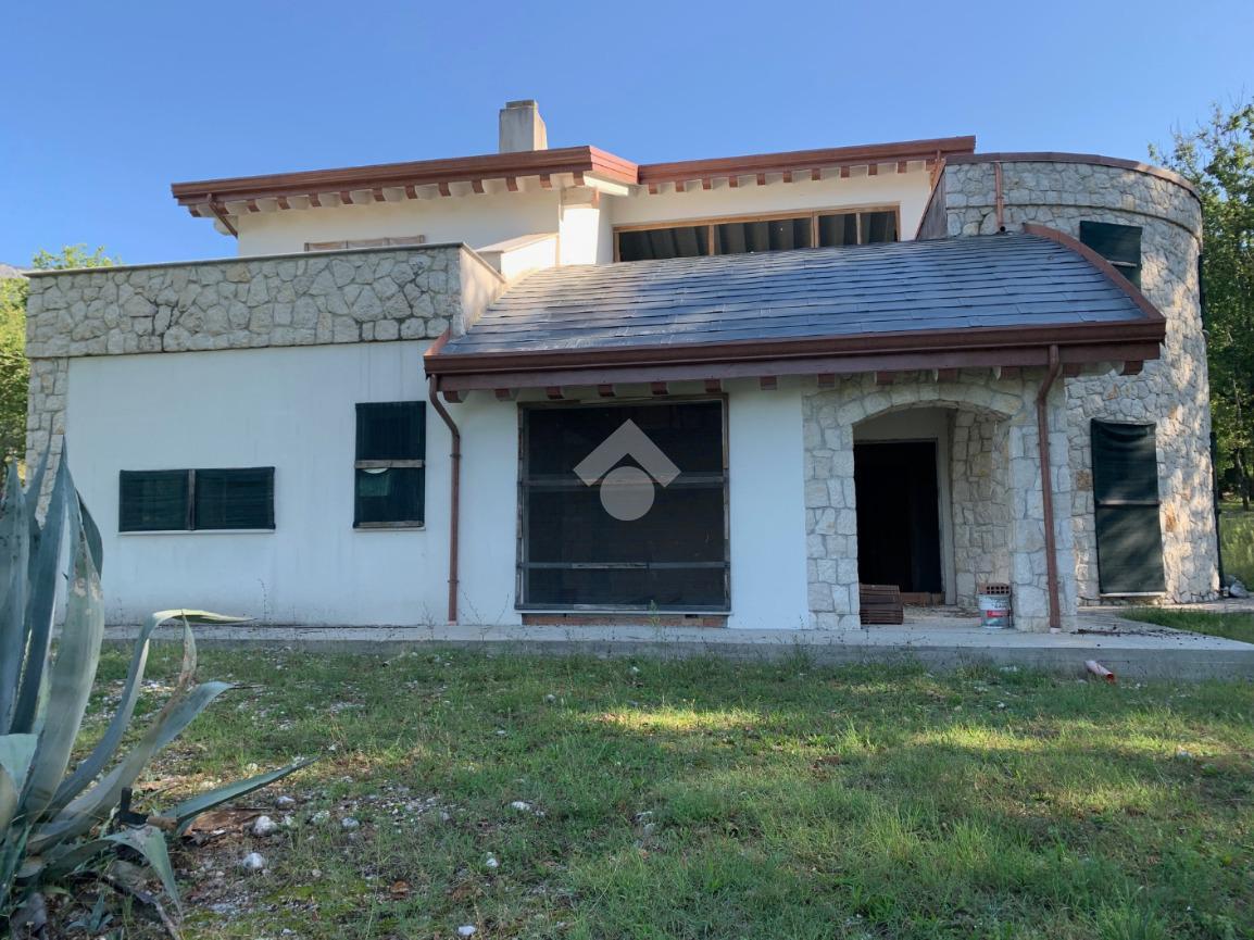 Villa in vendita a San Donato Val Di Comino