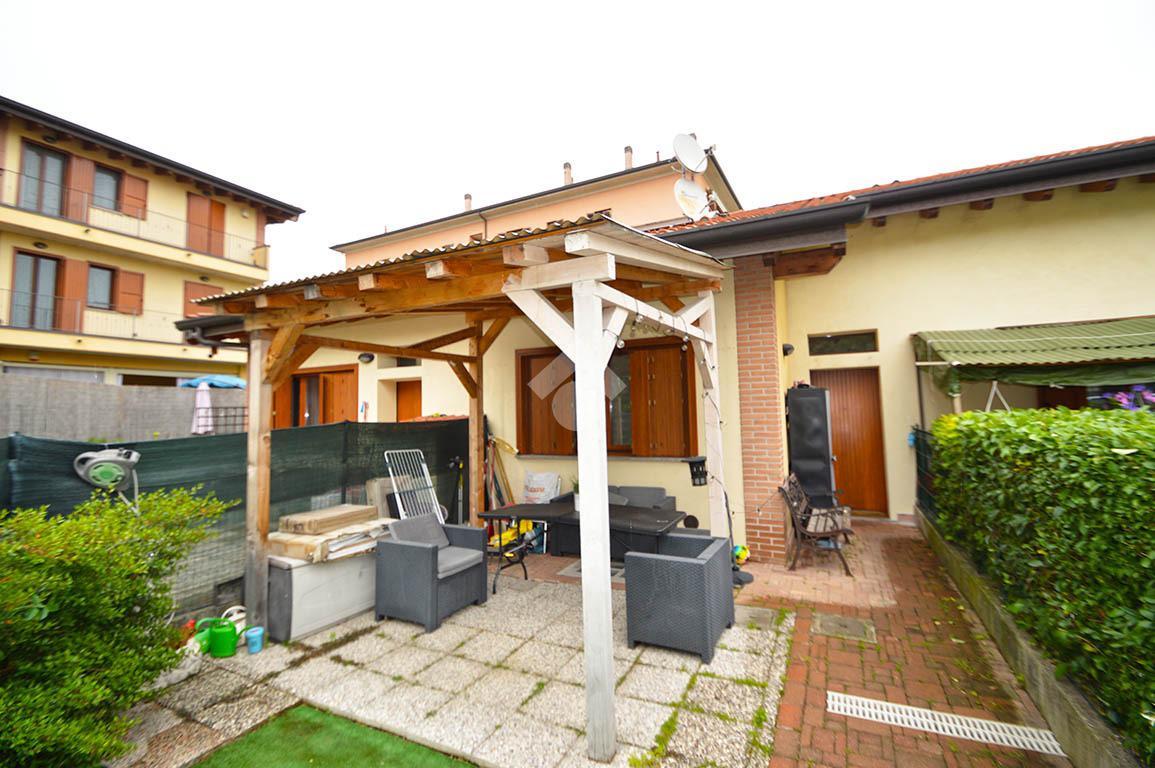 Villa a schiera in vendita a Monza